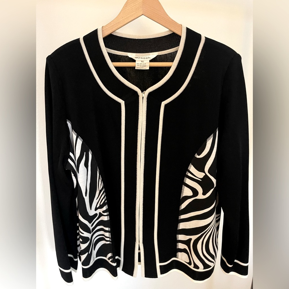 Missok Zip-Up Cardigan Jacket in Black & Zebra, Size XL.